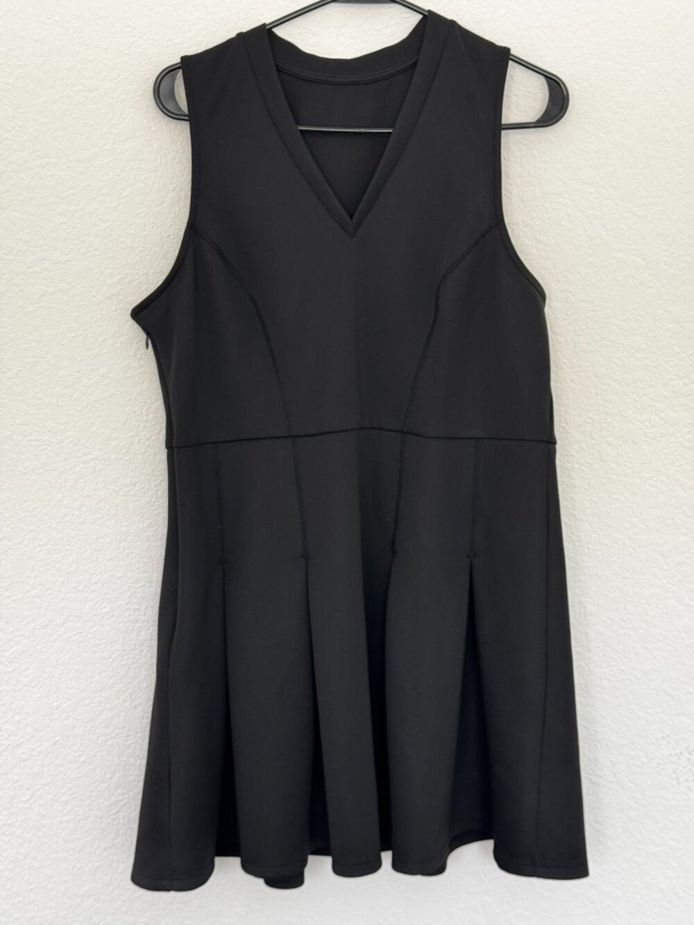 Halara V Neck Sleeveless Pleated Golf Dress
